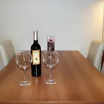 Prime Location One Bed With Hydro Bath In Royal Plaza דירה בורובץ