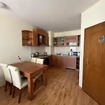 דירה Prime Location One Bed With Hydro Bath In Royal Plaza *