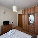 Prime Location One Bed With Hydro Bath In Royal Plaza Apartament